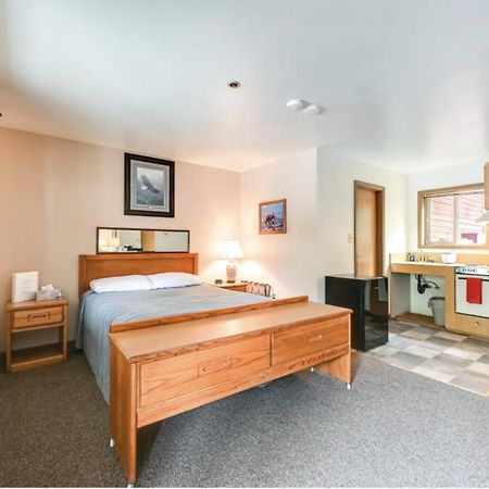Alpine Inn Motel Cooper Landing エクステリア 写真