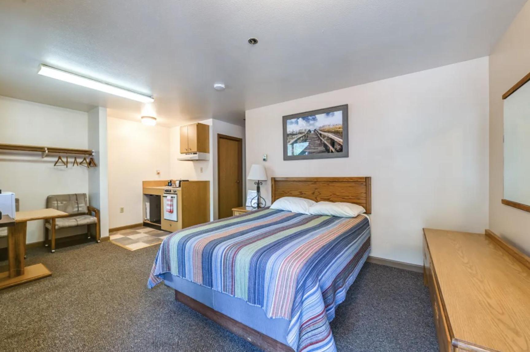 Alpine Inn Motel Cooper Landing エクステリア 写真